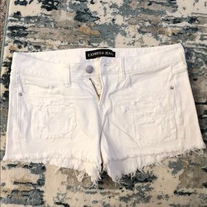 White frayed denim shorts